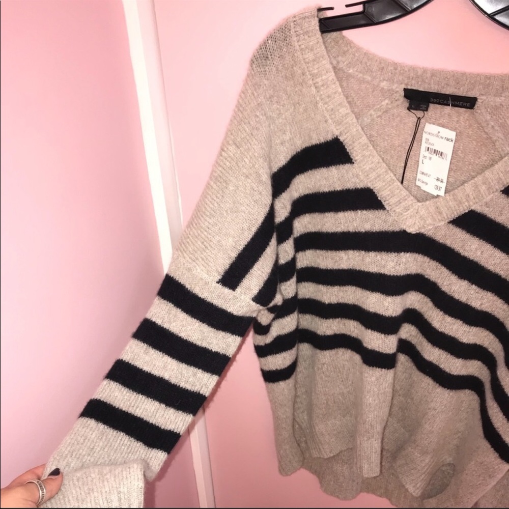 NWT 360 Cashmere striped sweater